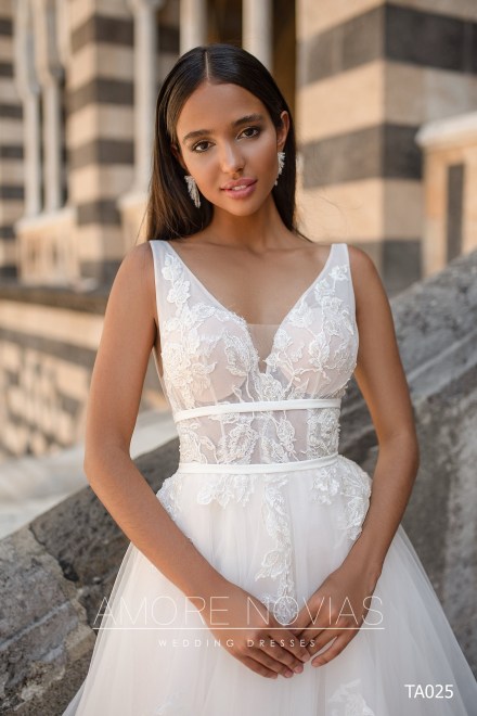 https://amore-novias.com/images/stories/virtuemart/product/TA025       (2).jpg